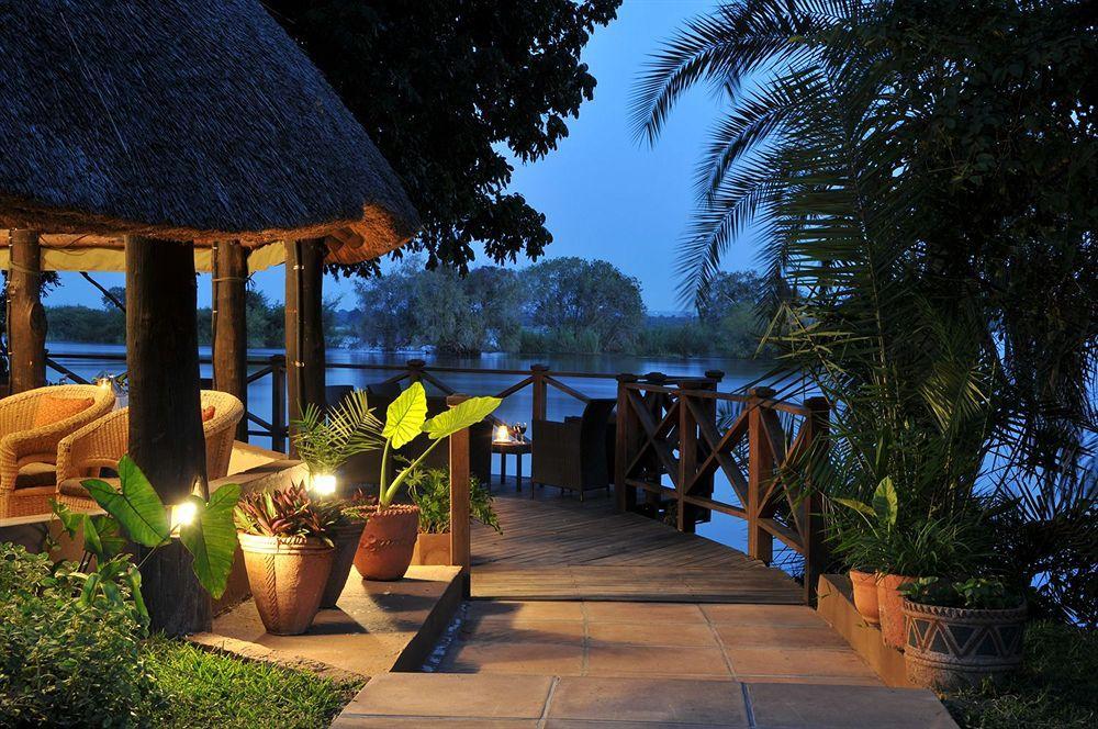 Three Cities Thorntree River Lodge Livingstone Buitenkant foto