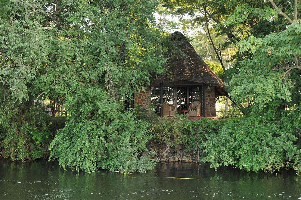 Three Cities Thorntree River Lodge Livingstone Buitenkant foto