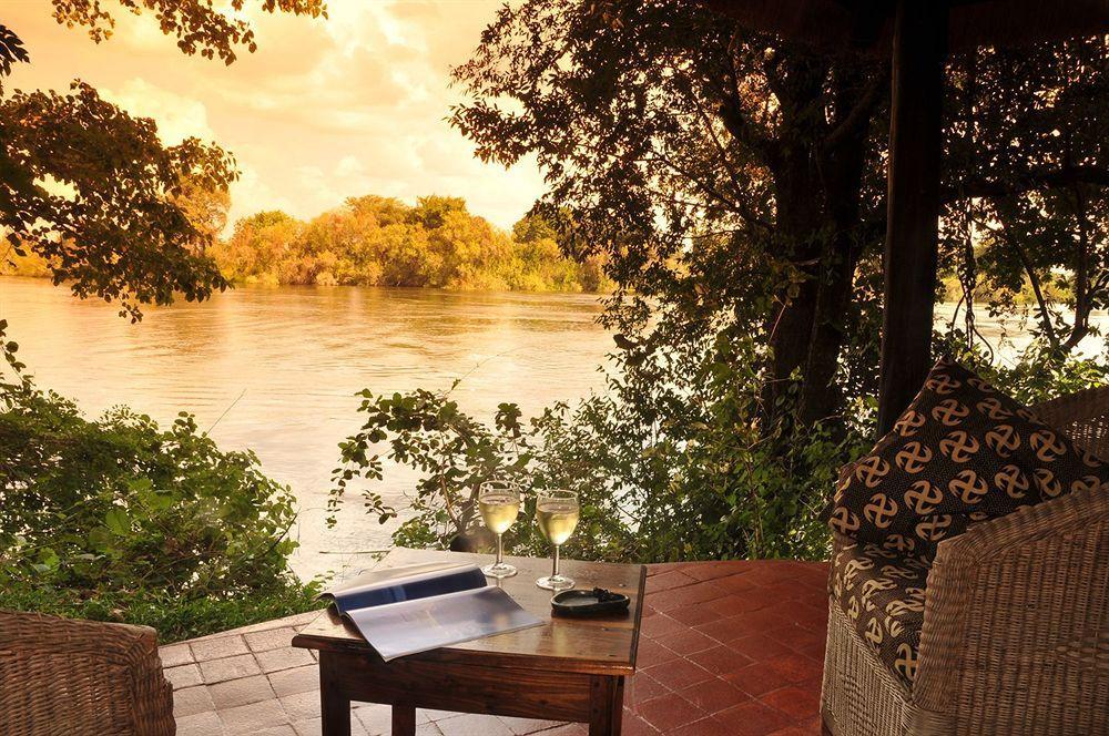Three Cities Thorntree River Lodge Livingstone Buitenkant foto